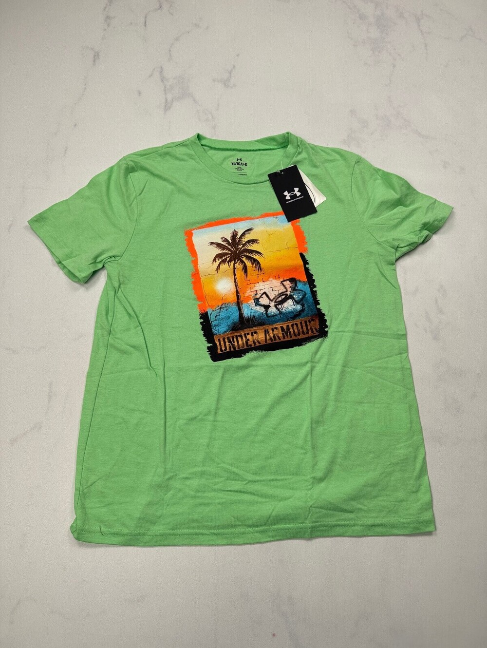 Under Armour Throwback T Shirt Green Modern Streetwear - Boys Large NWT